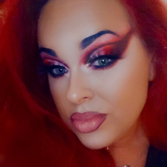 Meet your Posher, Colleen - Picture 3 of 4